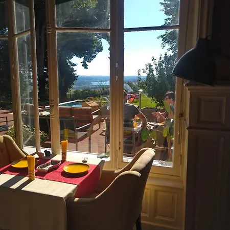 Le Belvedere Des Remparts 4*