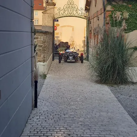 Le Belvedere Des Remparts