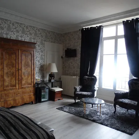 Le Belvedere Des Remparts Nocleg ze śniadaniem 4*