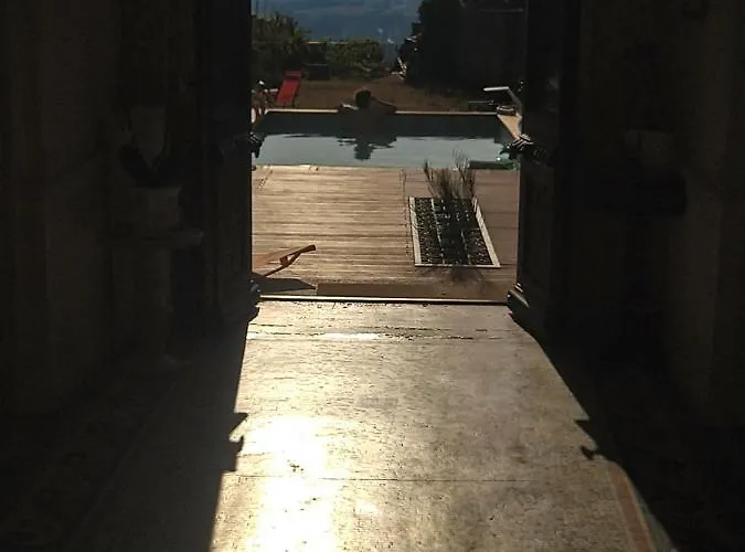 Le Belvedere Des Remparts Bed and breakfast Langres