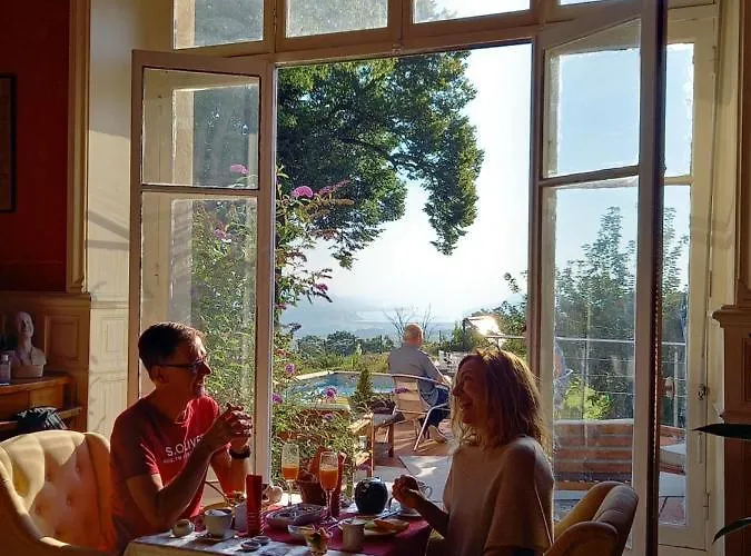 Le Belvedere Des Remparts 4*