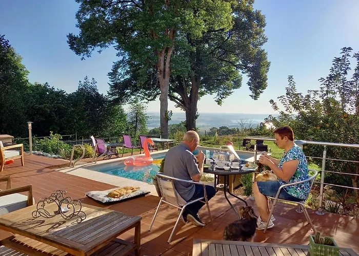 Le Belvedere Des Remparts Bed & Breakfast