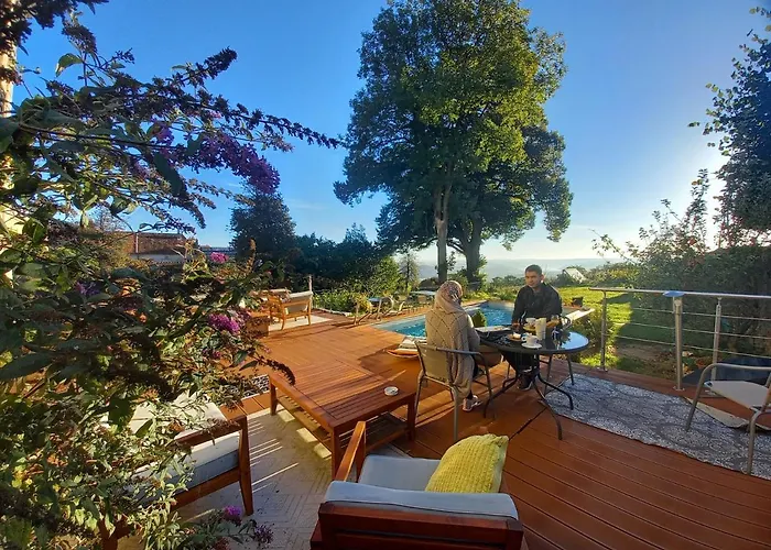 Le Belvedere Des Remparts