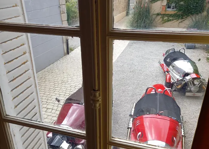 Le Belvedere Des Remparts Bed & Breakfast 4*