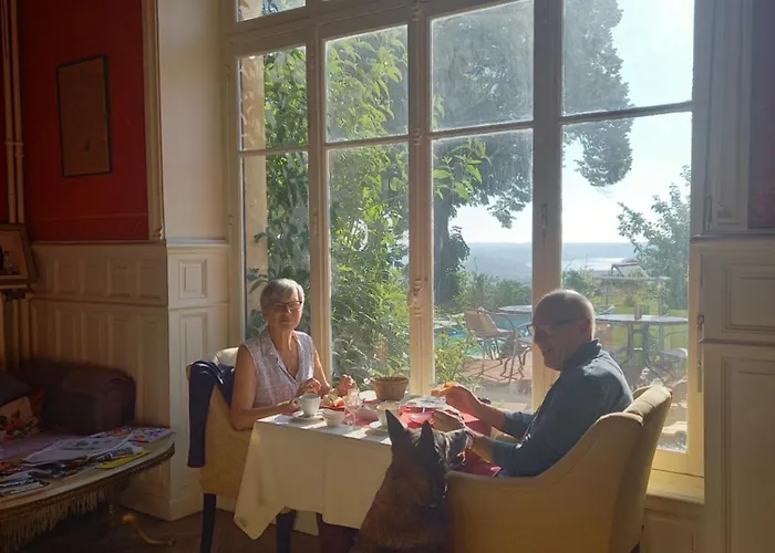 Le Belvedere Des Remparts Langres