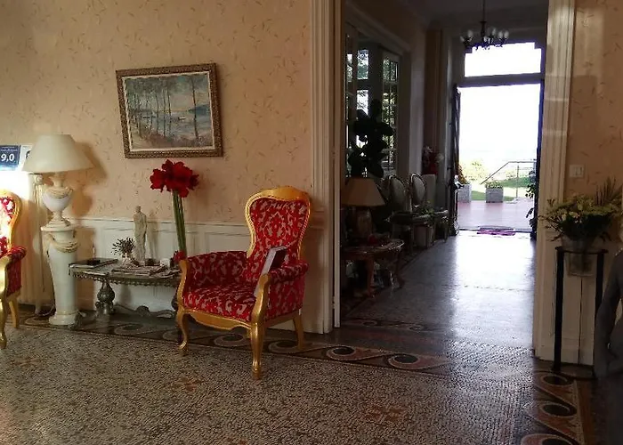 Le Belvedere Des Remparts Bed & Breakfast 4*