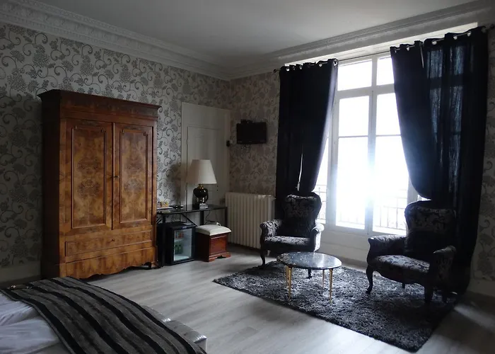 Le Belvedere Des Remparts Bed & Breakfast 4*