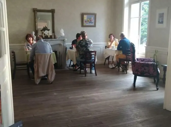 Le Belvedere Des Remparts Bed & Breakfast 4*